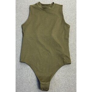 Vuori Olive Green Sleeveless Bodysuit Women’s Medium Snap Bottom